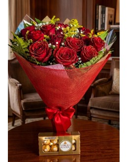 Buquê 12 Rosas e Ferrero Rocher