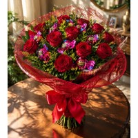 Buquê 12 Rosas e 12 Sonho de Valsa