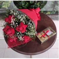 Buquê 6 Rosas e  Ferrero  Buquê 6 Rosas e  Ferrero